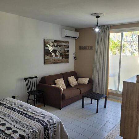 Studio Le Titoune Acces Plage St-Francois Avec Reservoir D'Eau Automatique سانت فرانسوا المظهر الخارجي الصورة